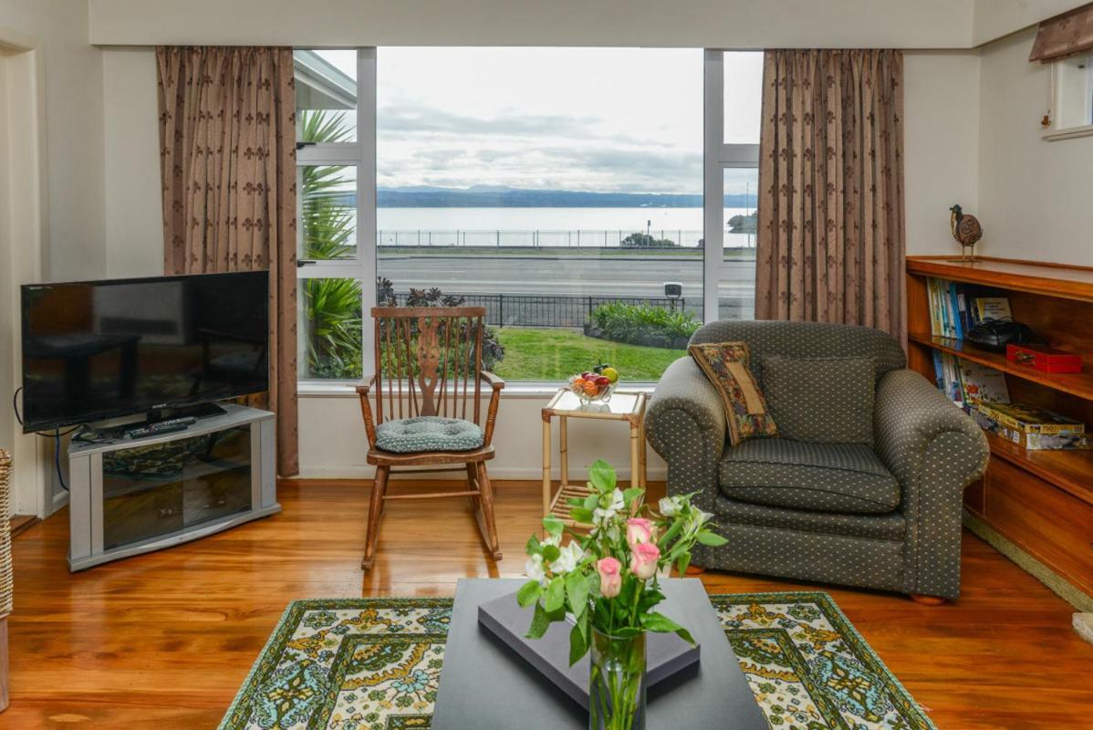 Breakwater Cottage - Napier Holiday Home エクステリア 写真