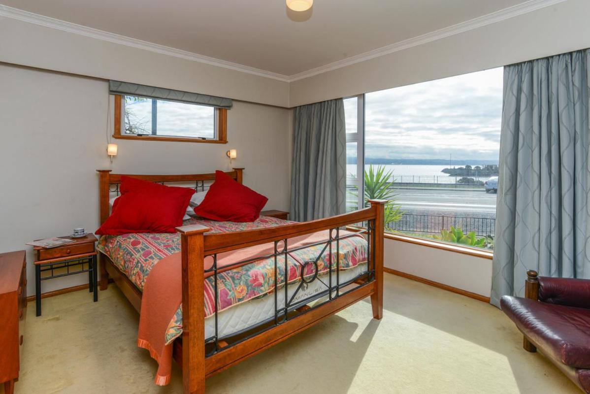 Breakwater Cottage - Napier Holiday Home エクステリア 写真
